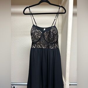 Chic Black Lace Dress